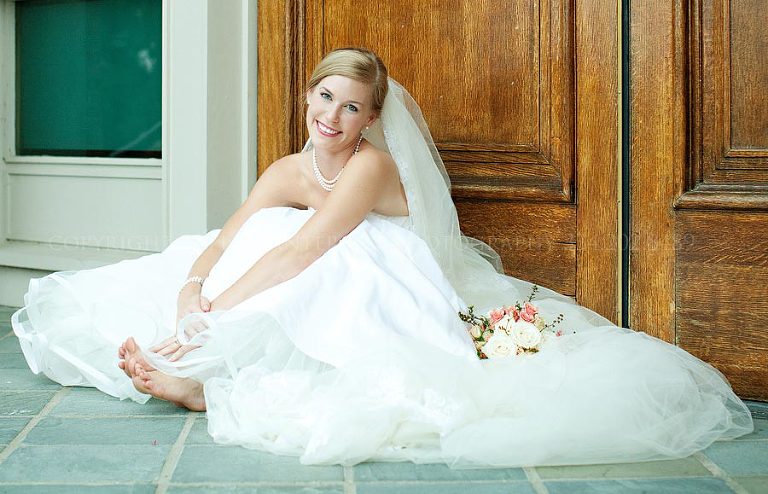 a montgomery alabama bridal portrait at the shakespeare festival