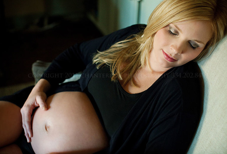 a pregnancy portrait session in montgomery alabama