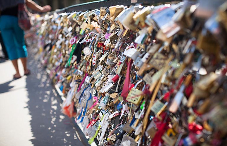 an american wedding photographer travels to paris