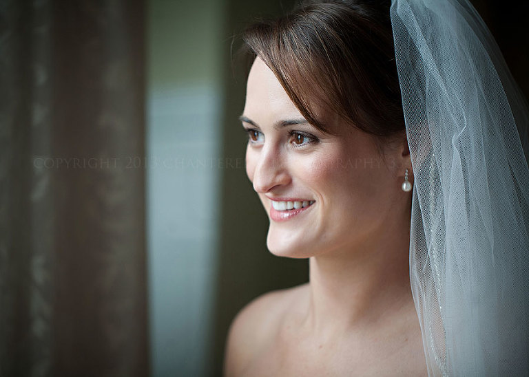 bride waiting for ceremony to begin at the oaks plantation