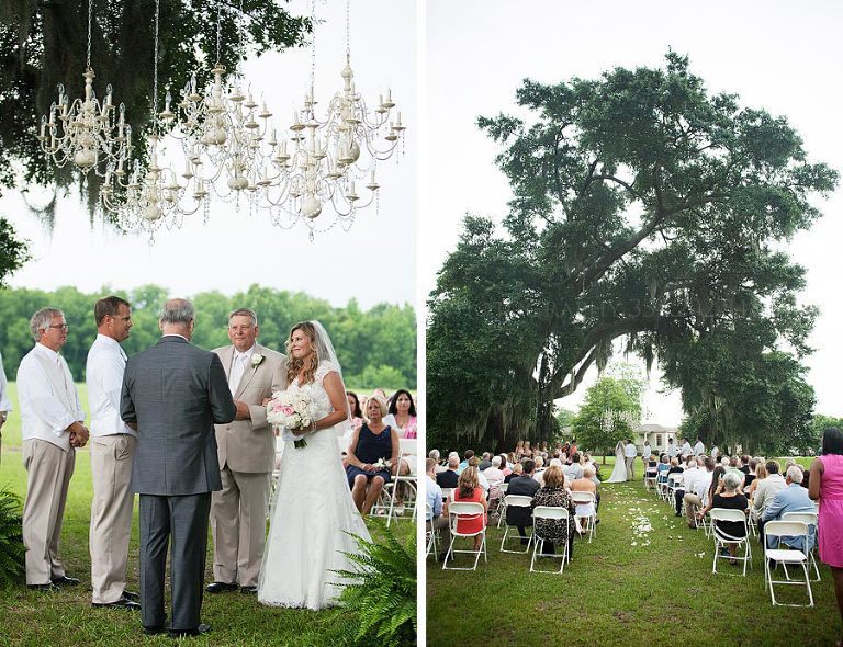 outdoor ceremony in front of the oaks plantation