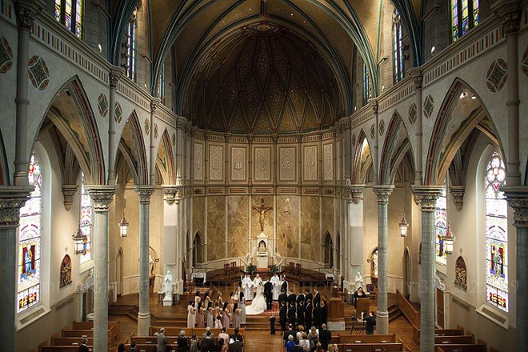 beautiful cathedral wedding in birmingham alabama