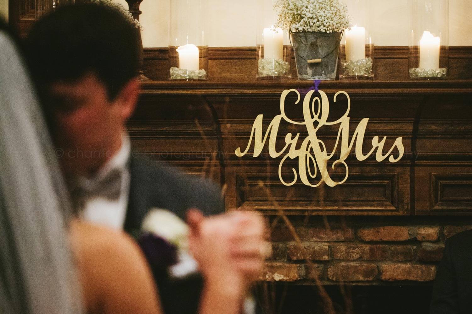 mr and mrs wedding sign at carl house