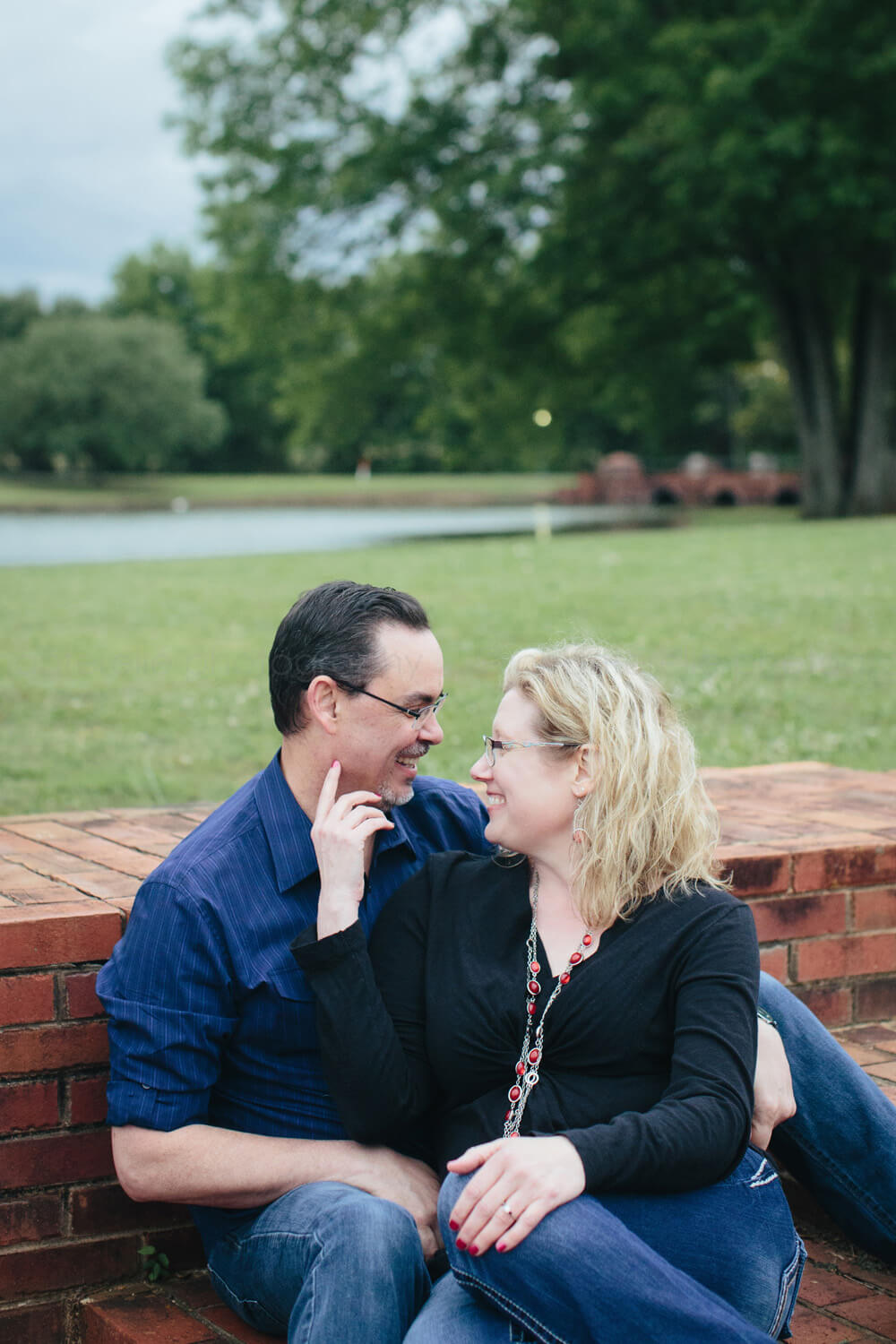 blount park engagement pictures in montgomery
