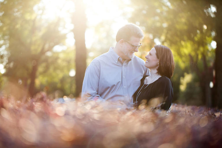 romantic couple portrait at alabama in tuscaloosa