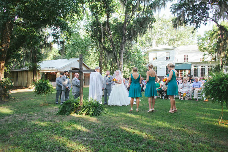 summer outdoor wedding at the elms of coosada
