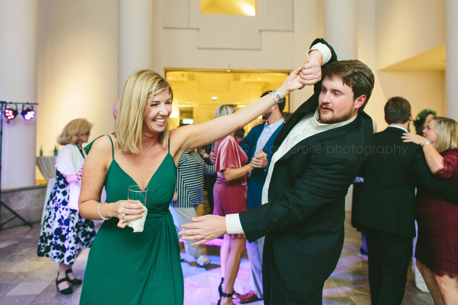 guests dancing at mmfa wedding reception